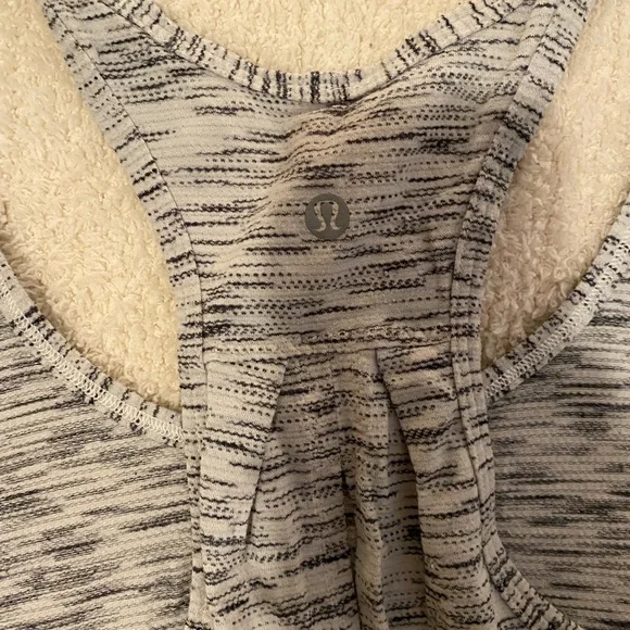 Lululemon tank top - Picture 4 of 6